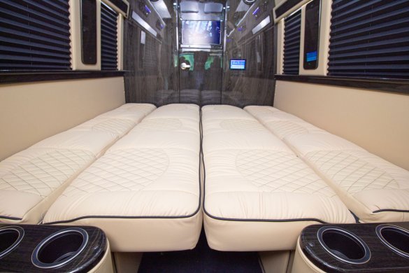 2025 Ultimate Toys Mercedes-Benz Traveler Sprinter Van