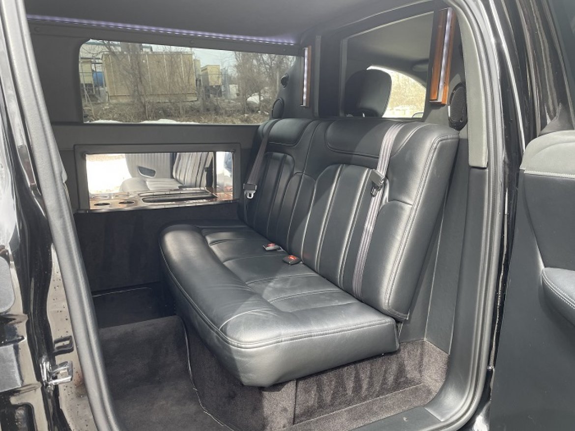 Limousine for Sale in Haverhill, MA - Photo 10
