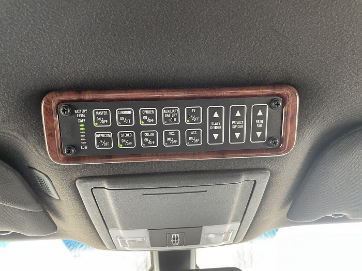 Limousine for Sale in Haverhill, MA - Photo 18