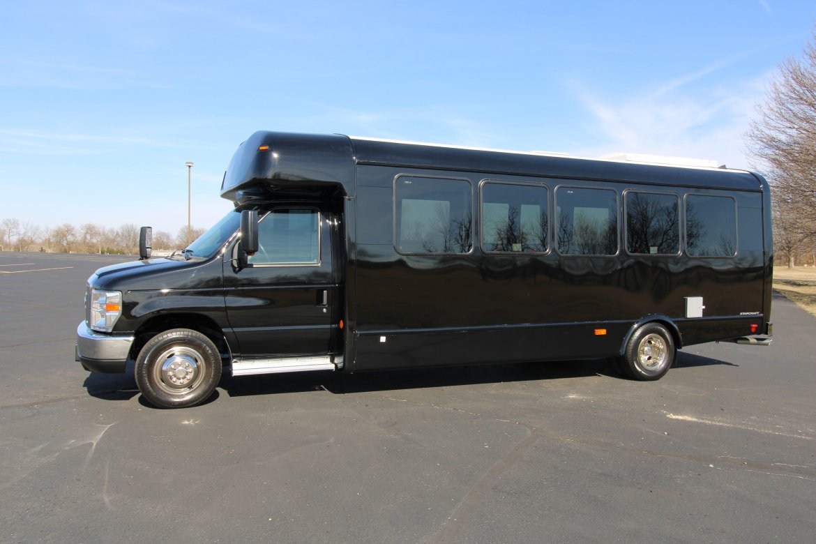 Limo Bus for Sale in Springfield, MO - Photo 6