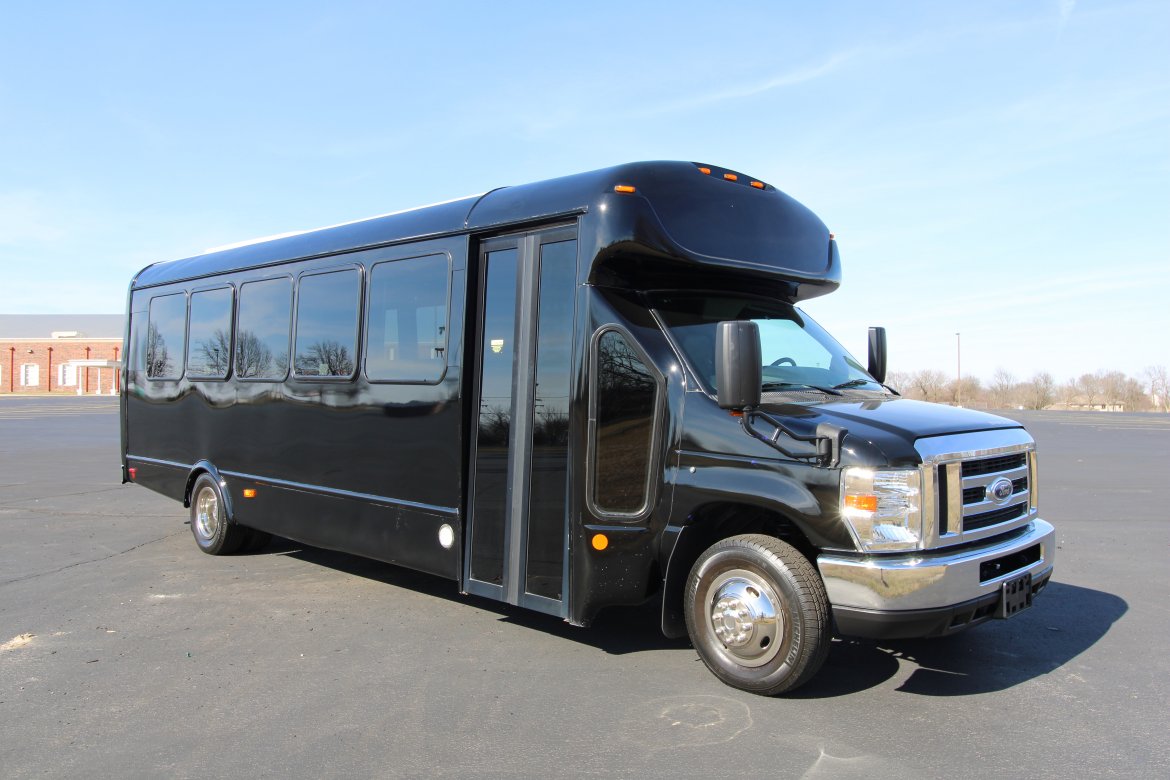 Limo Bus for sale: 2016 Ford Starcraft E-450 24&quot; by Battisti Customs