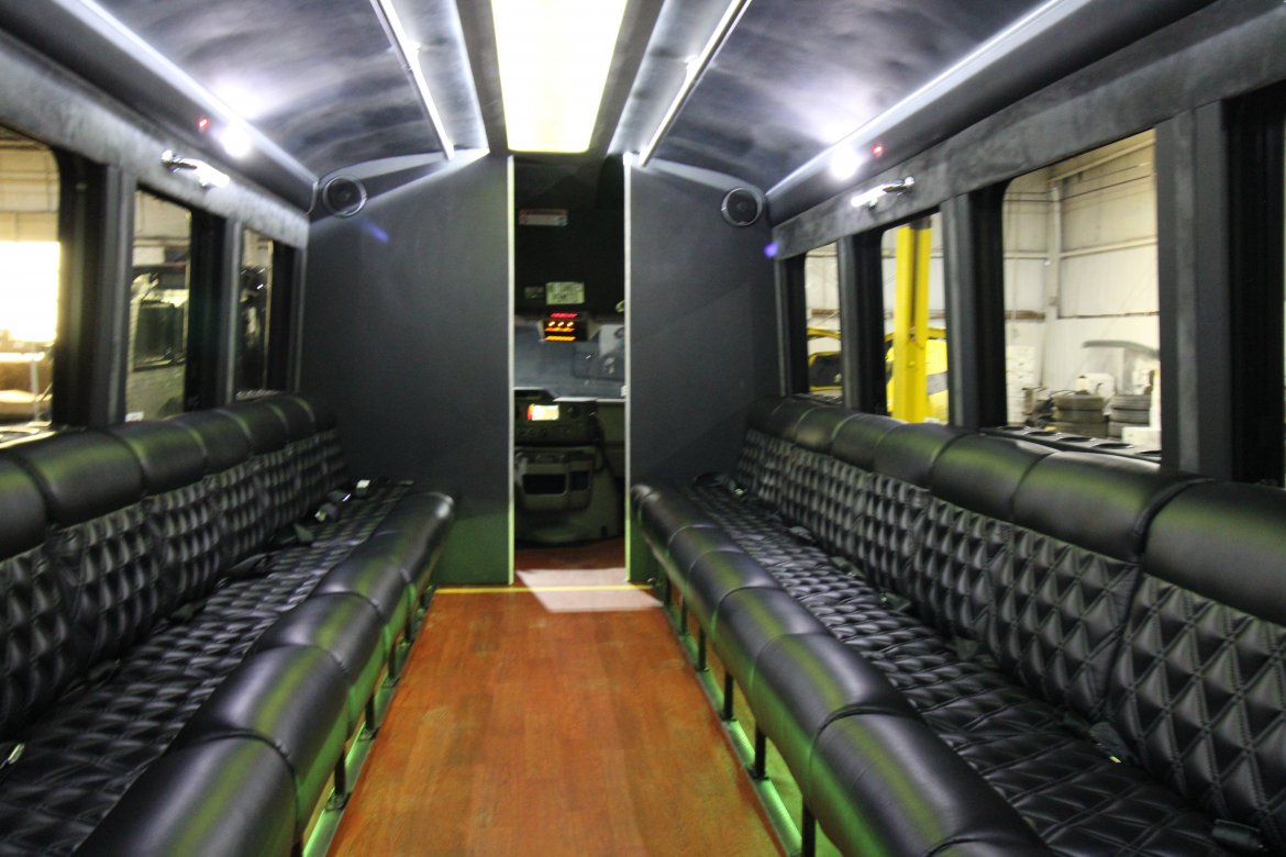 Limo Bus for Sale in Springfield, MO - Photo 15