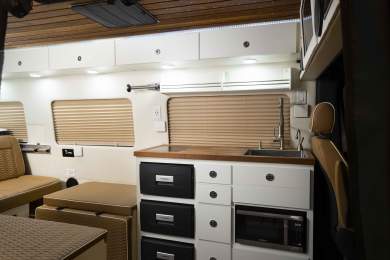 LCW Auto Supreme Camper 21-021 (Demo Unit)