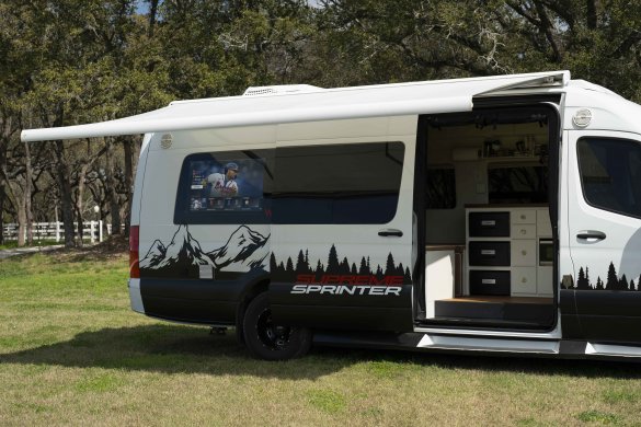 LCW Auto Supreme Camper 21-021 (Demo Unit)