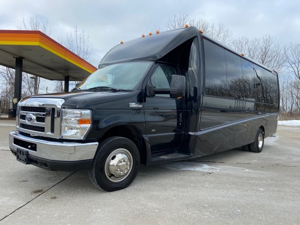 2019 Ford E450 Luxury Coach Shuttle Bus for Sale in Erie, PA - Photo 2