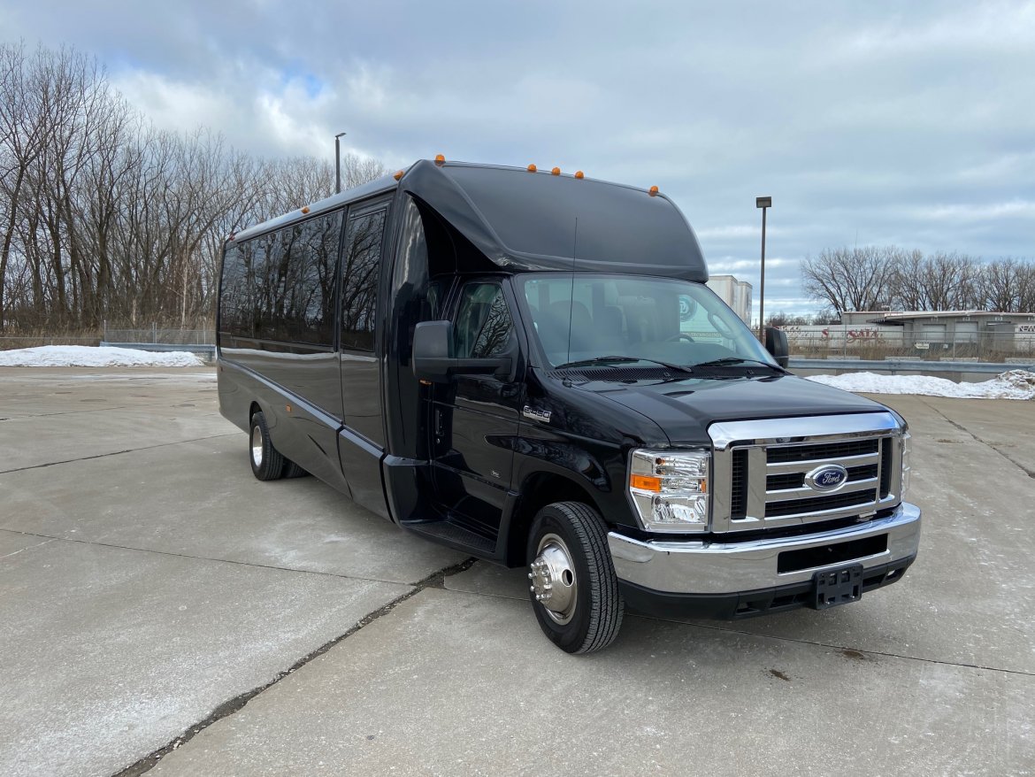 Shuttle Bus for Sale in Erie, PA - Photo 4