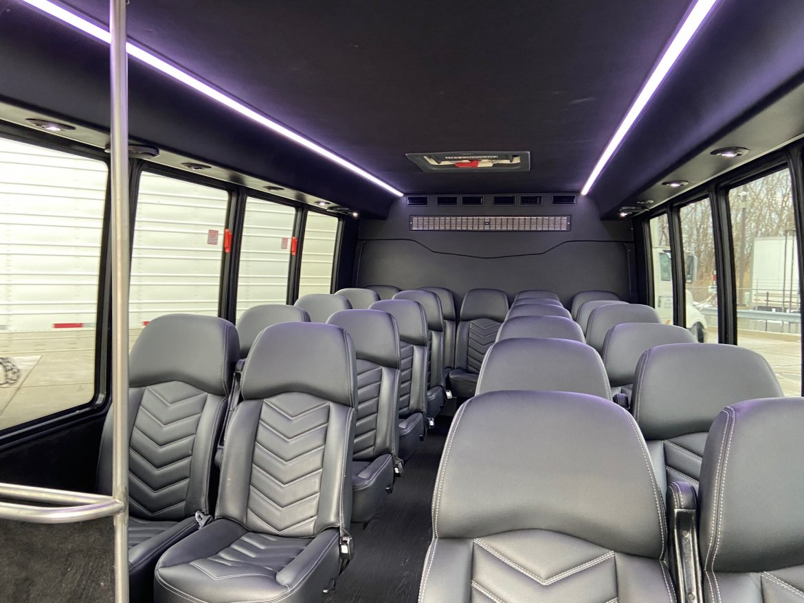Shuttle Bus for Sale in Erie, PA - Photo 11