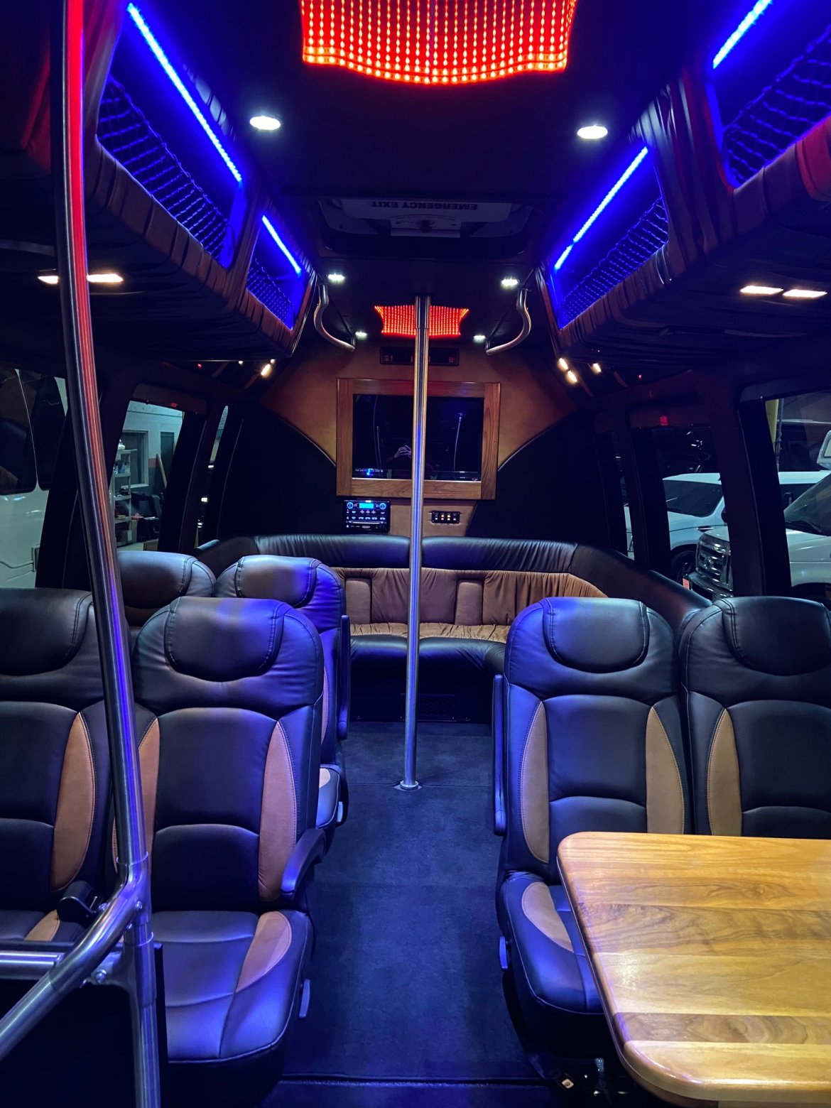 Limo Bus for Sale in Erie, PA - Photo 11