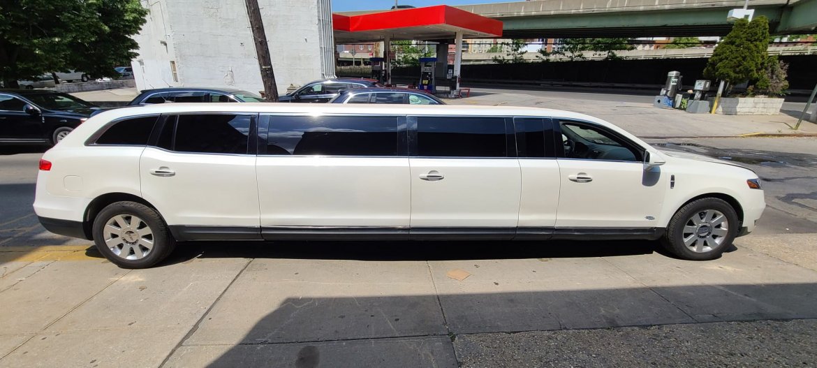 Limousine for sale: 2015 Lincoln MKT Stretch Limo 5 DOOR by Royale