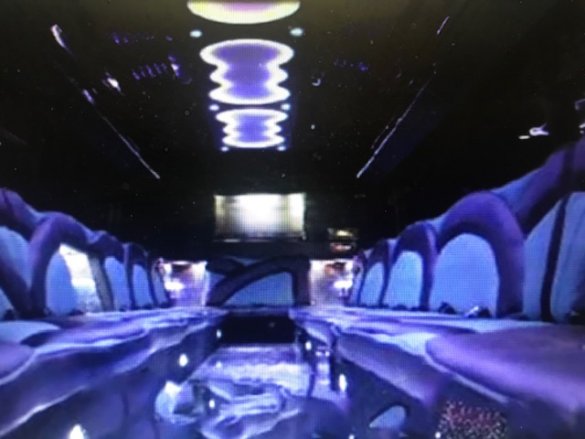 2001 Freightliner Spartan Limo Bus for Sale in Rochester, NY - Photo 2