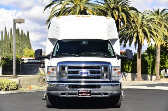 2015 Ford E450 super duty Limo Bus for Sale in west Hollywood, CA - Photo 3