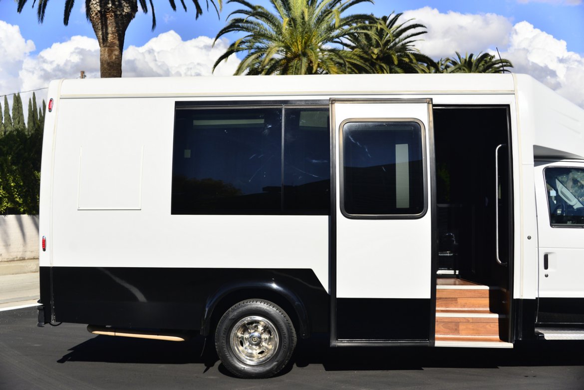 Limo Bus for Sale in west Hollywood, CA - Photo 10