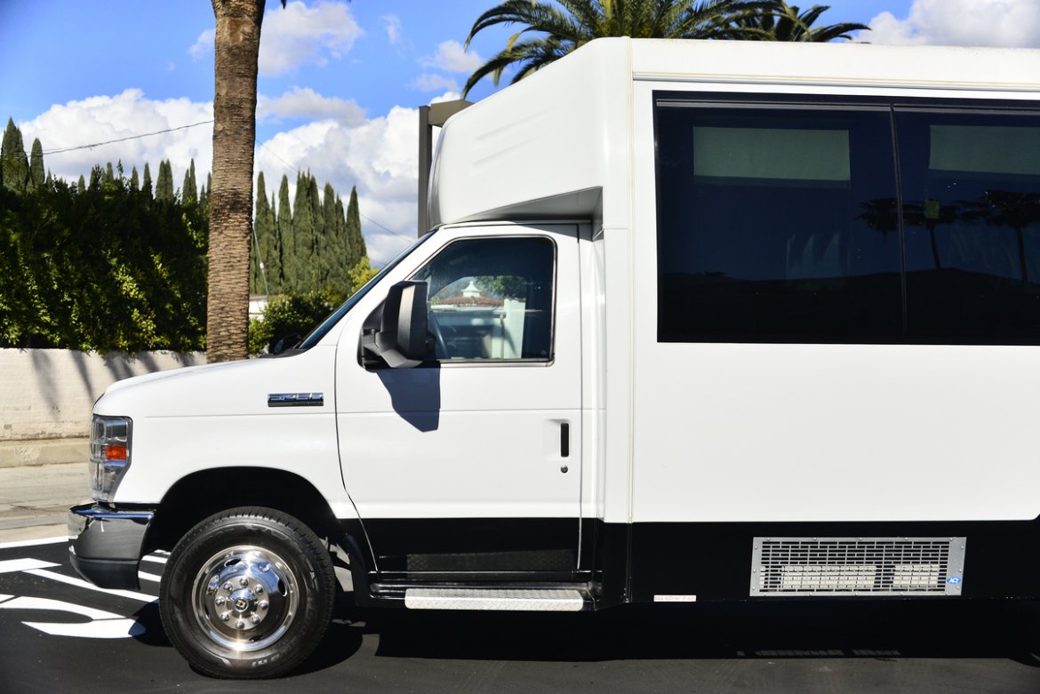 Limo Bus for Sale in west Hollywood, CA - Photo 14