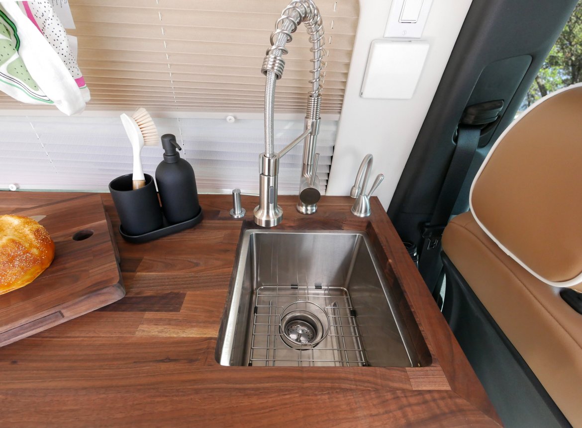 Sprinter for Sale in San Antonio, TX - Photo 4