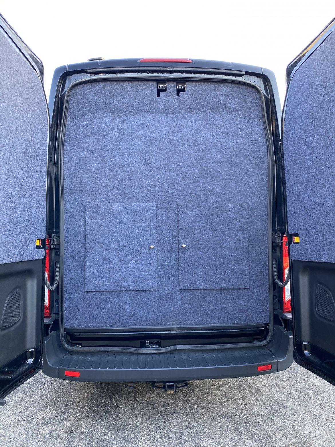 Limousine for Sale in Carmel, IN - Photo 12