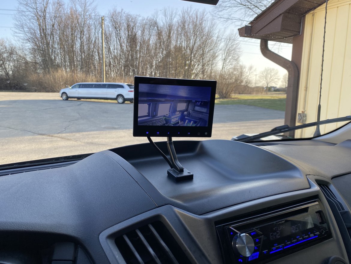 Limousine for Sale in Carmel, IN - Photo 14