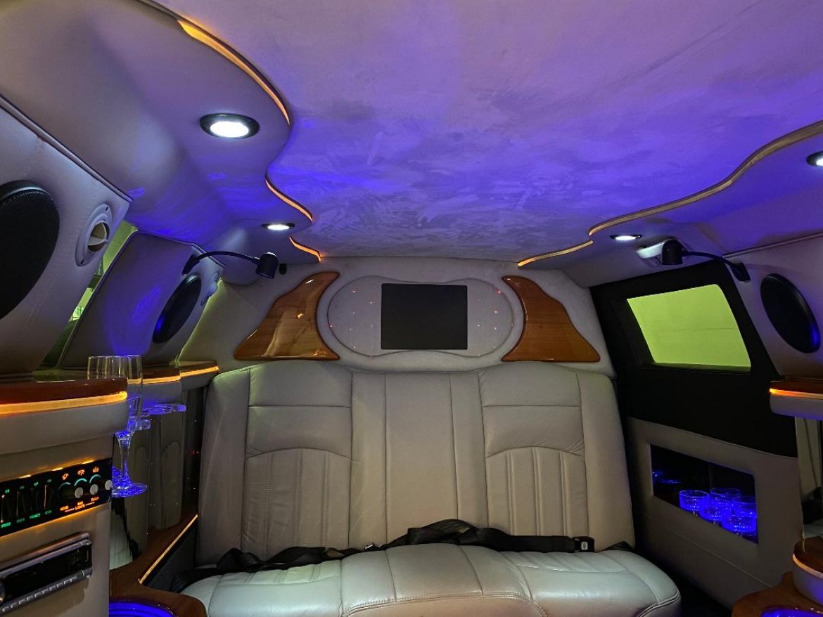 Limousine for Sale in SANTA MONICA, CA - Photo 10