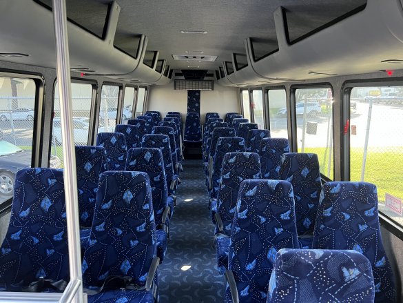 2018 Freightliner M2 106 Passenger Bus Shuttle Bus for Sale in Carson, CA - Photo 2