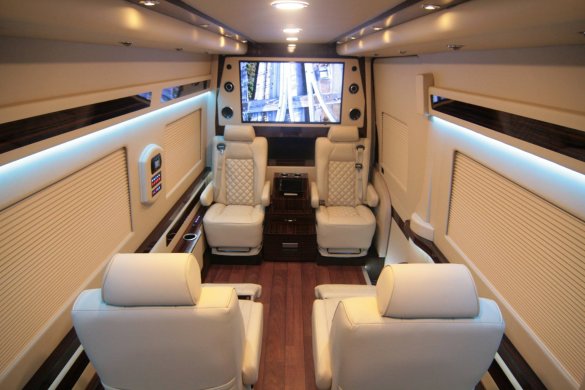 2016 Mercedes-Benz Sprinter 2500 170" EXT Sprinter for Sale in South Hackensack, NJ - Photo 3
