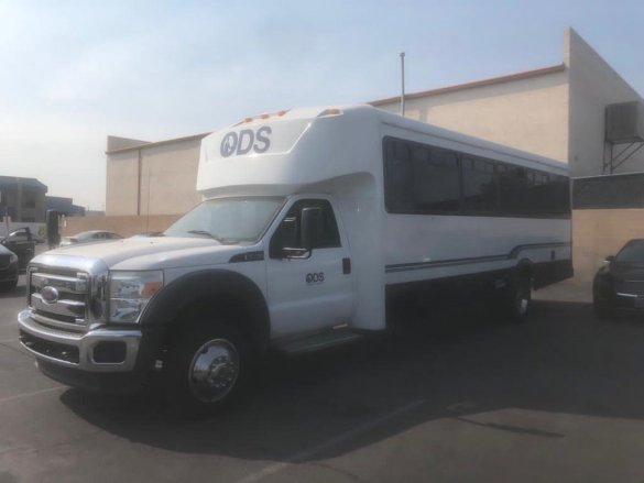 2016 Ford F550 Executive Shuttle for Sale in Las Vegas, NV - Photo 2