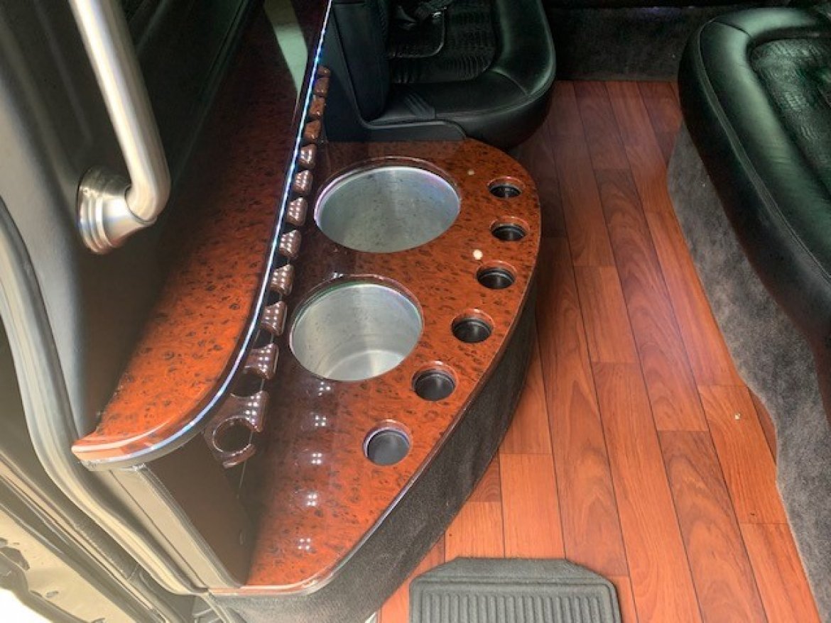 Limo Bus for Sale in Carrollton, GA - Photo 26