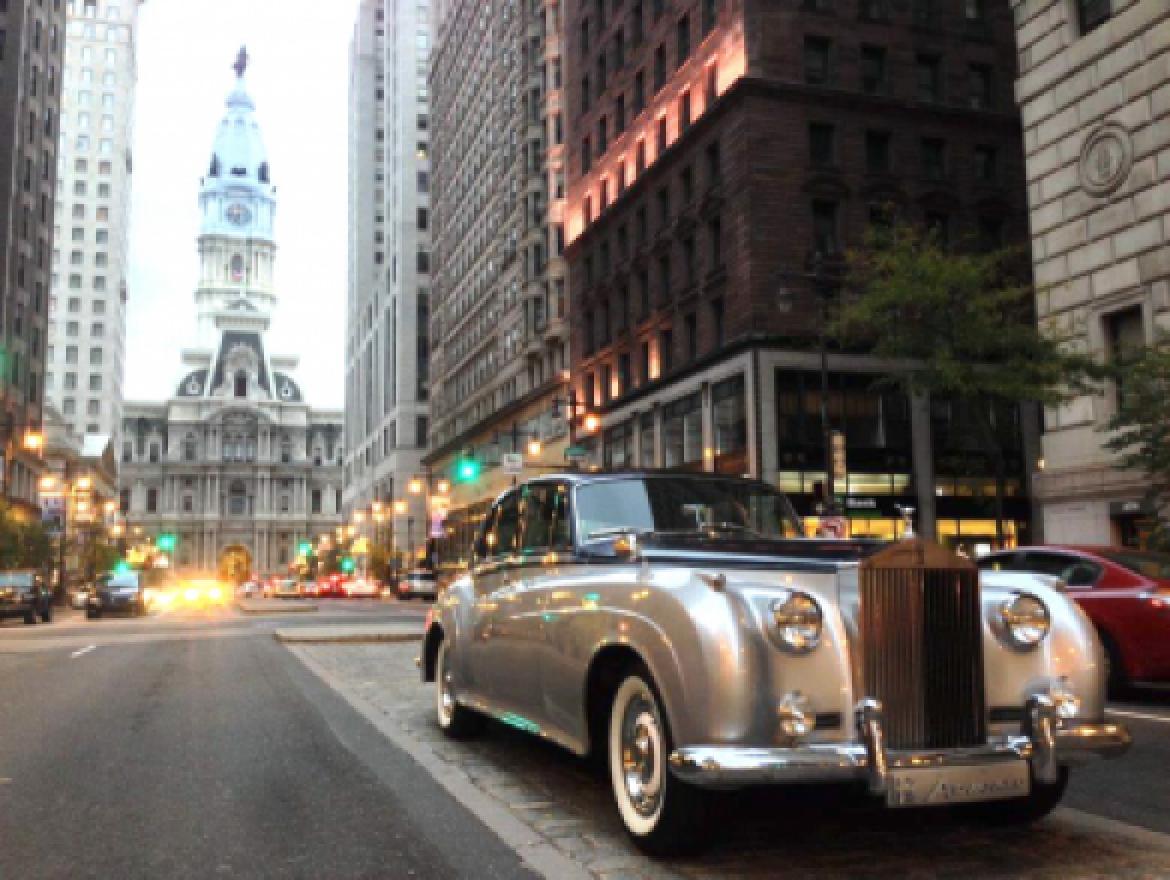 Photo of Antique for sale: 1960 Rolls-Royce Silver Cloud by N/A