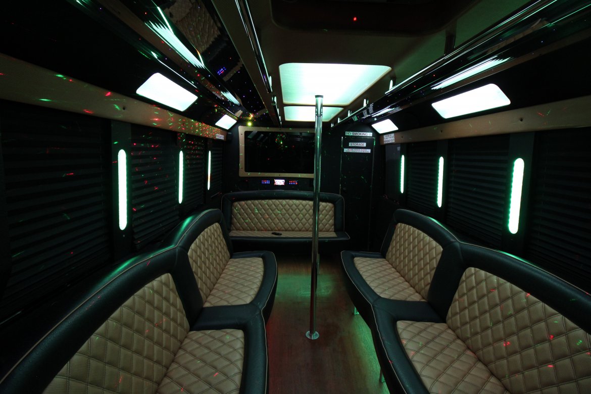 Limo Bus for Sale in SPRINGFIELD, MO - Photo 23