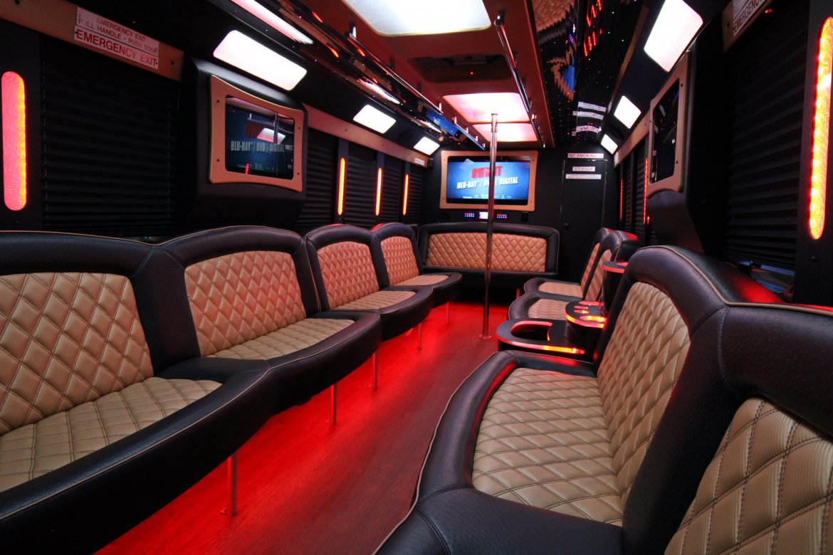 Limo Bus for Sale in SPRINGFIELD, MO - Photo 43