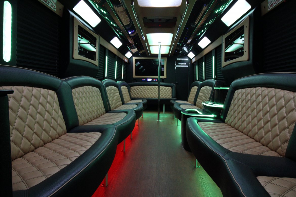 Limo Bus for Sale in SPRINGFIELD, MO - Photo 44