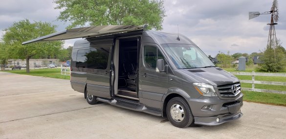 2016 Mercedes-Benz Sprinter 3500 170" EXT Sprinter for Sale in Houston, TX - Main Photo