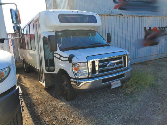 2018 Ford E450 Shuttle Bus for Sale in Barbers Point, HI - Photo 2