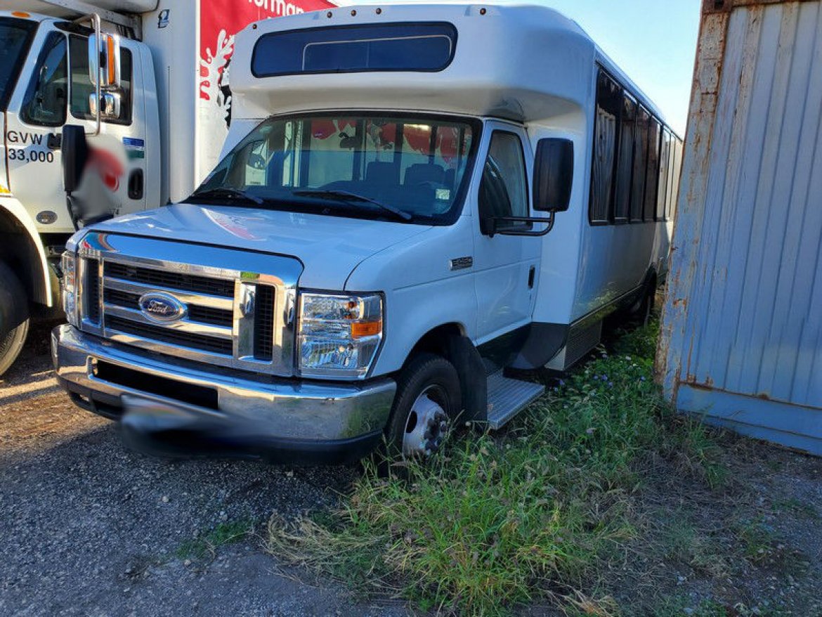 Shuttle Bus for Sale in Barbers Point, HI - Photo 7