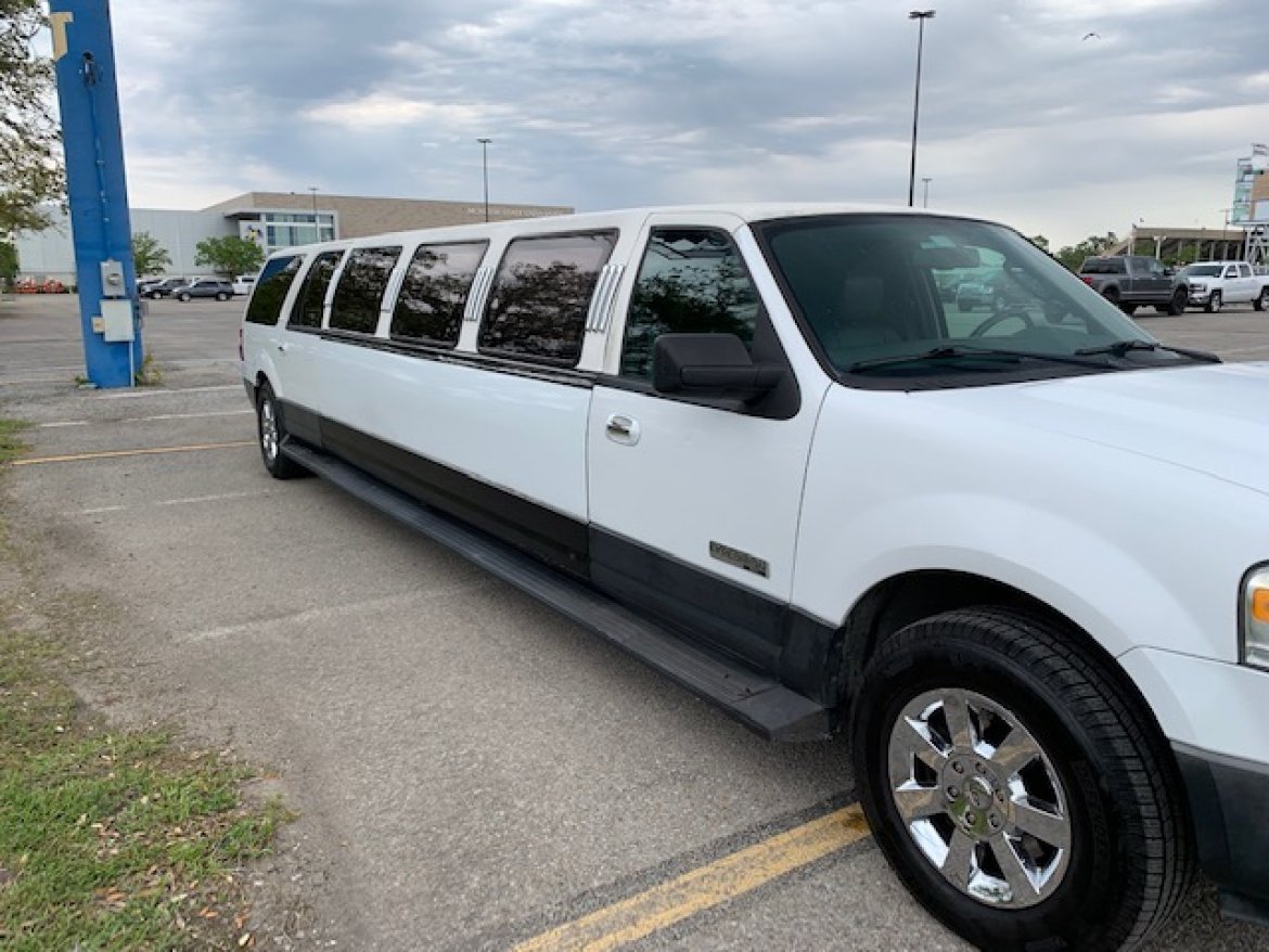 SUV Stretch for Sale in Lake Charles, LA - Photo 15