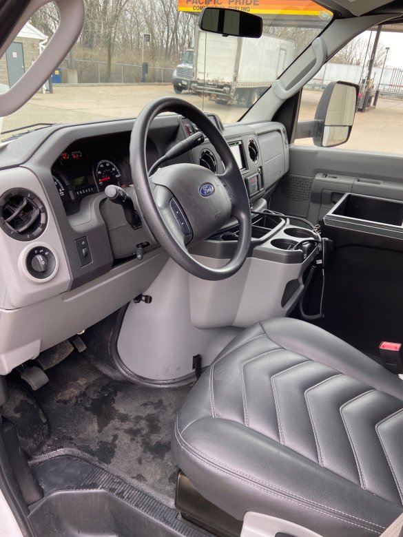 2019 Ford E450 Shuttle Bus for Sale in ERIE, PA - Photo 2