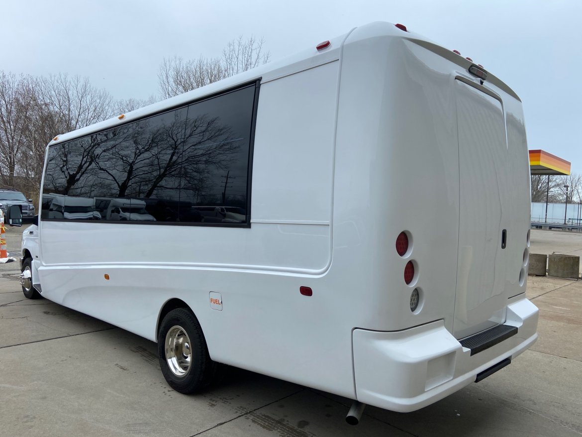 Shuttle Bus for Sale in ERIE, PA - Photo 9