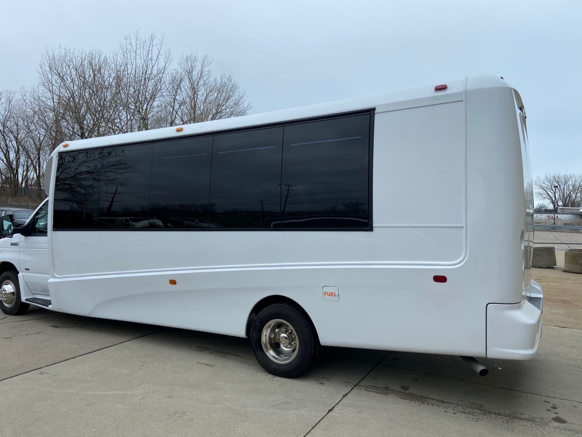 Shuttle Bus for Sale in ERIE, PA - Photo 10