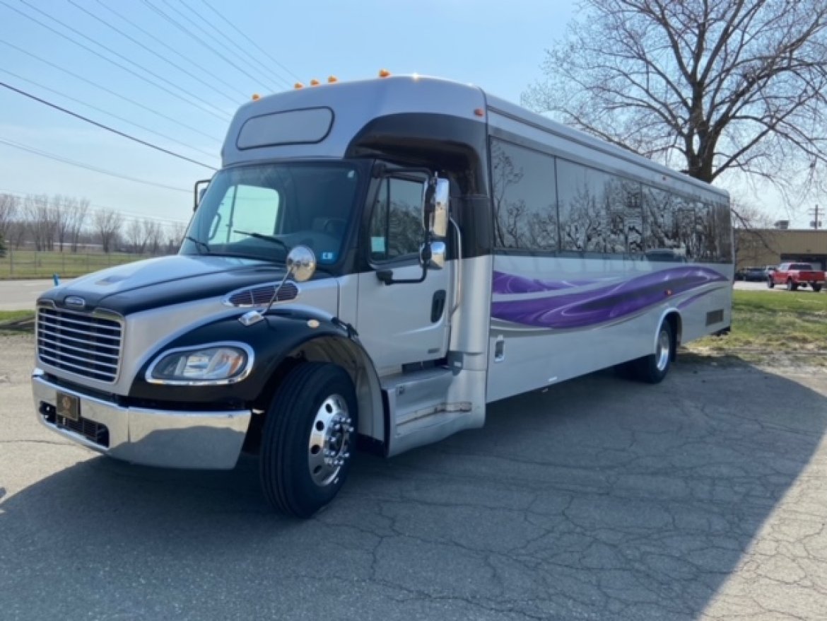 Limo Bus for Sale in ERIE, PA - Photo 26