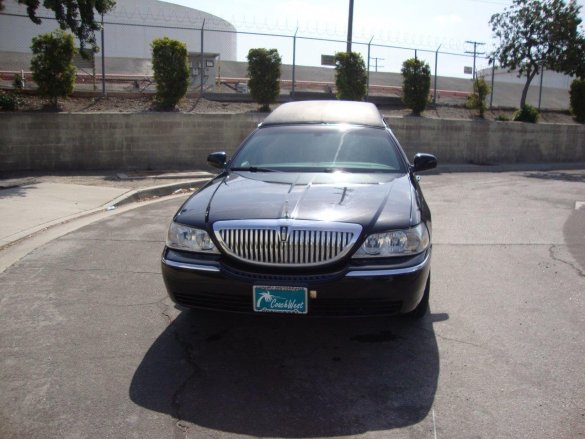 2008 Lincoln Town Car Hearse Funeral for Sale in carson, CA - Photo 3