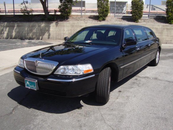 2008 Lincoln Town Car Limousine Limousine for Sale in carson, CA - Main Photo