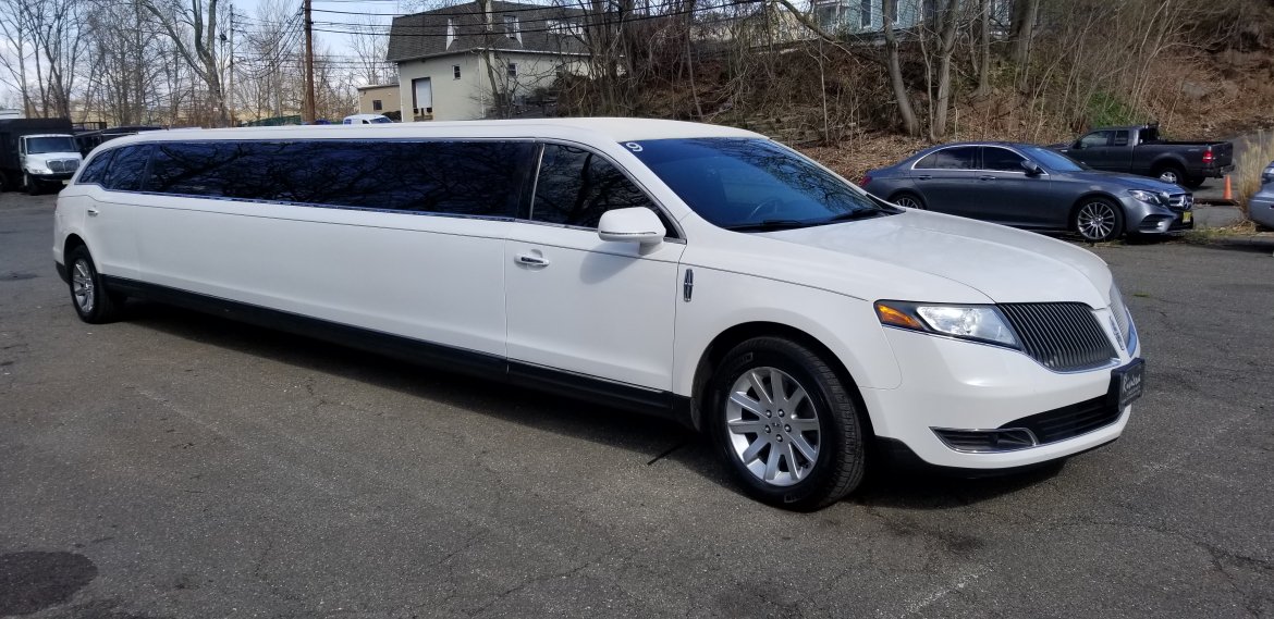 Limousine for sale: 2014 Lincoln MKT 180&quot; by Moonlight