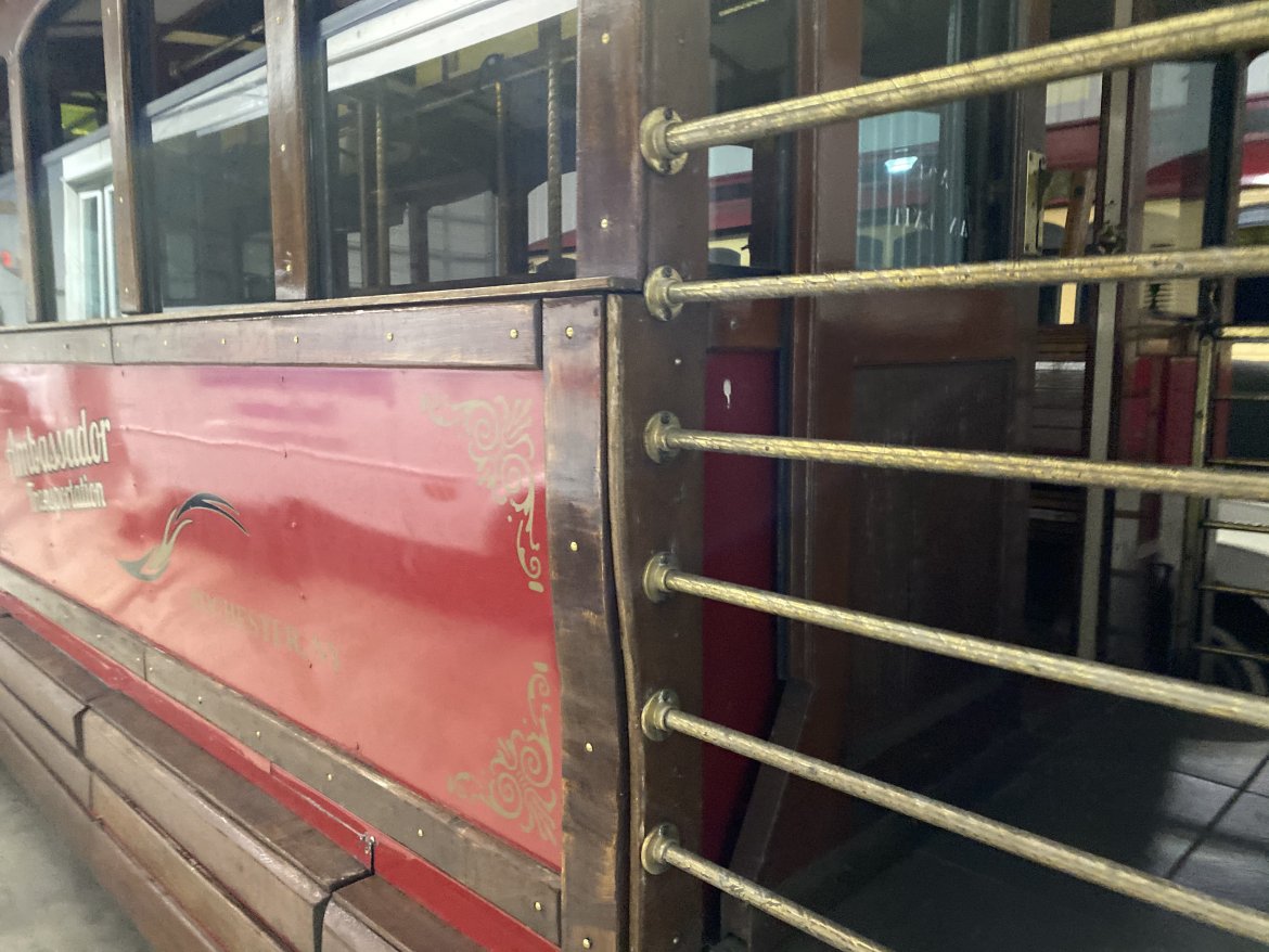 Limo Bus for Sale in Rochester, NY - Photo 11