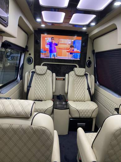 2019 Mercedes-Benz 3500 Sprinter Sprinter for Sale in Irving, Texas, US - Photo 3