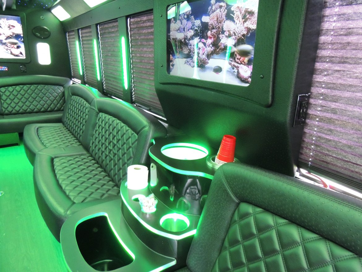 Limo Bus for Sale in FAIRLESS HILLS, PA - Photo 11