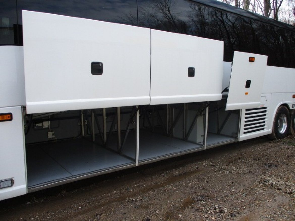 Motorcoach for Sale in Dayton, NJ - Photo 4