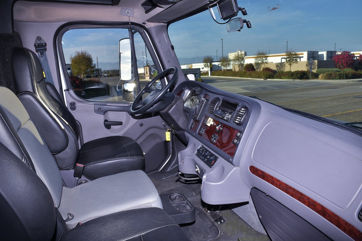 Shuttle Bus for Sale in Fontana, CA - Photo 9