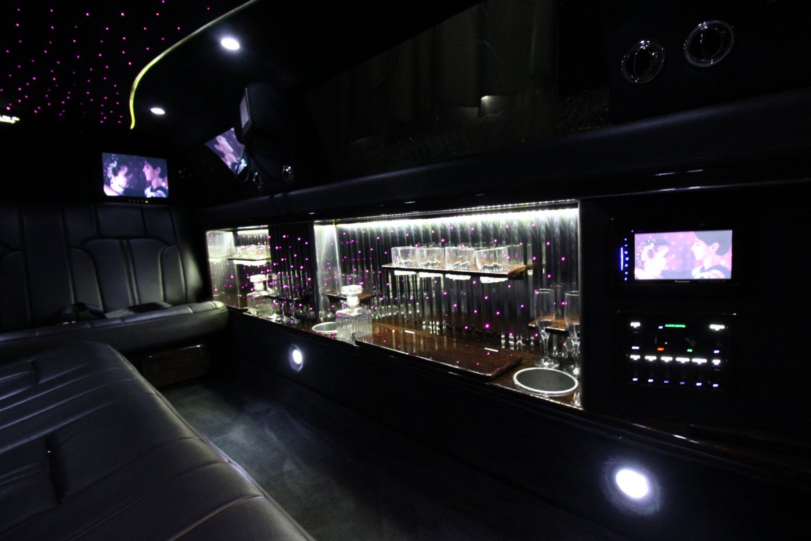 Limousine for Sale in Springfield, MO - Photo 26