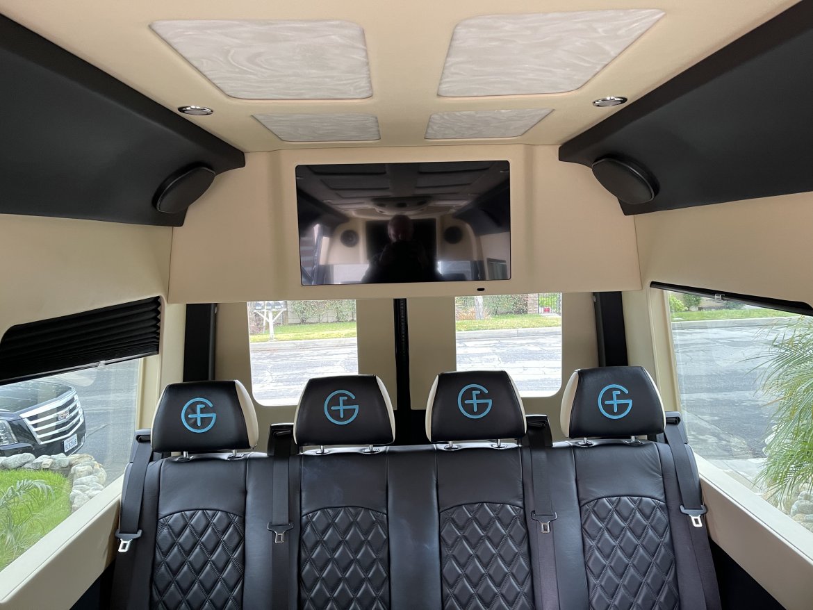 Limo Bus for Sale in Upland, CA - Photo 7