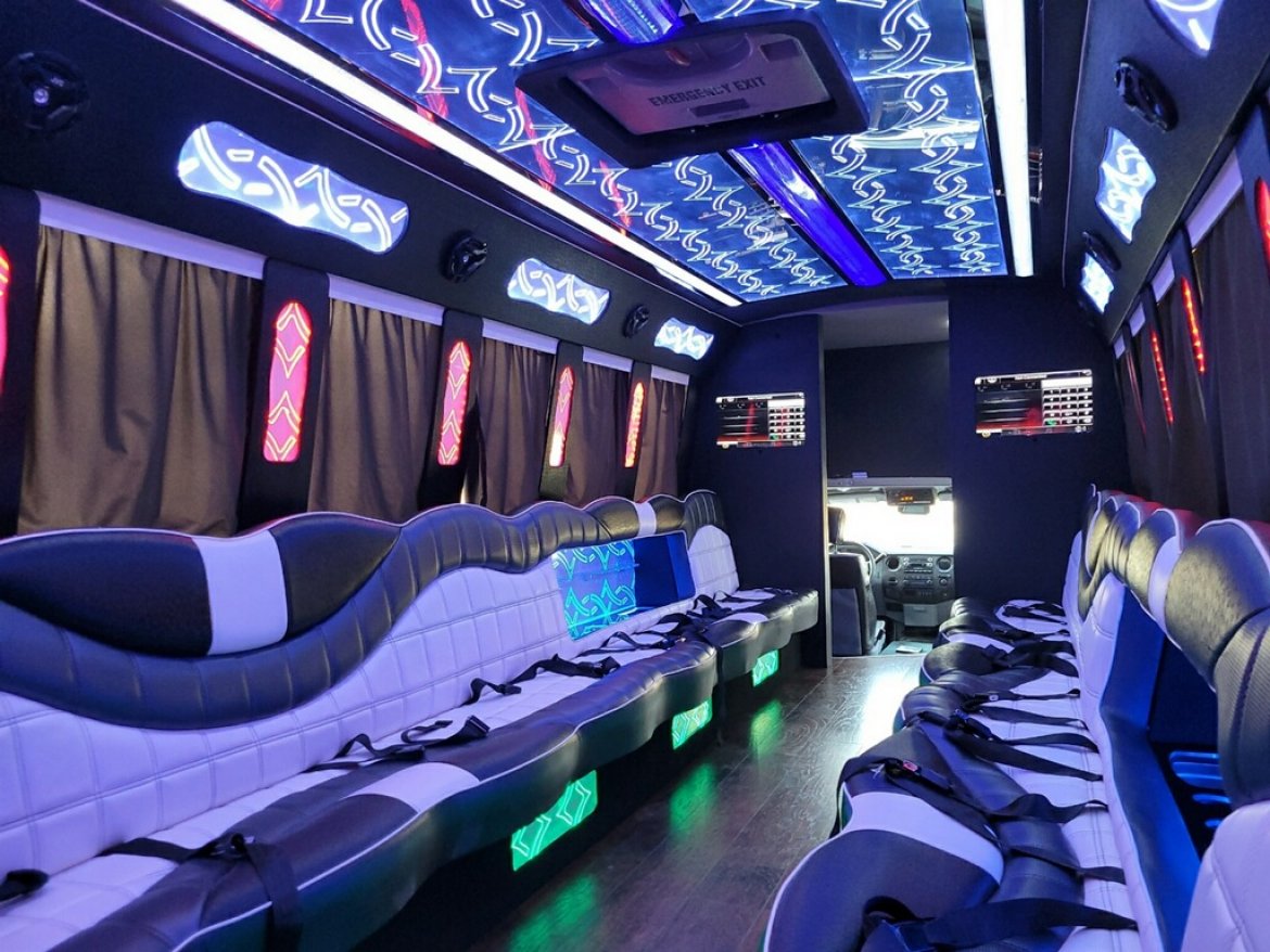 Limo Bus for Sale in Fontana, CA - Photo 5