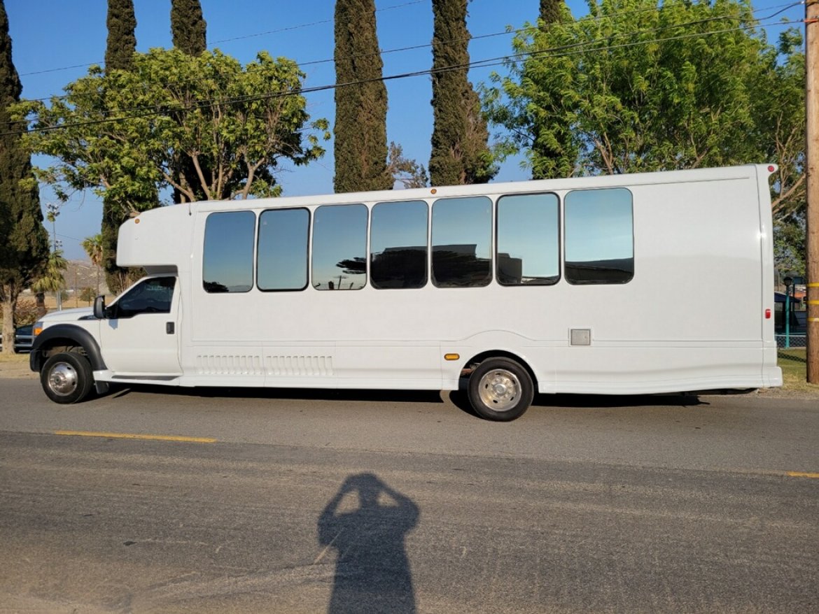 Limo Bus for Sale in Fontana, CA - Photo 15