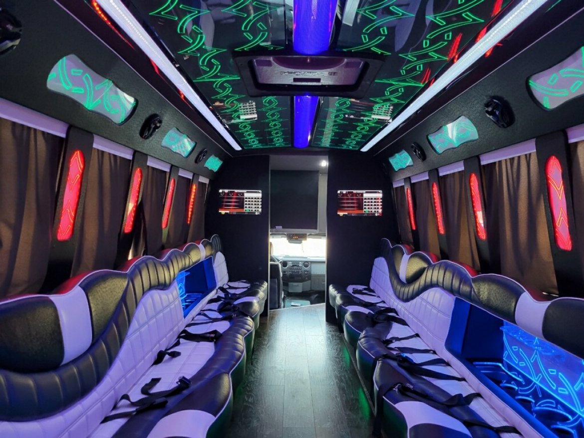 Limo Bus for Sale in Fontana, CA - Photo 16